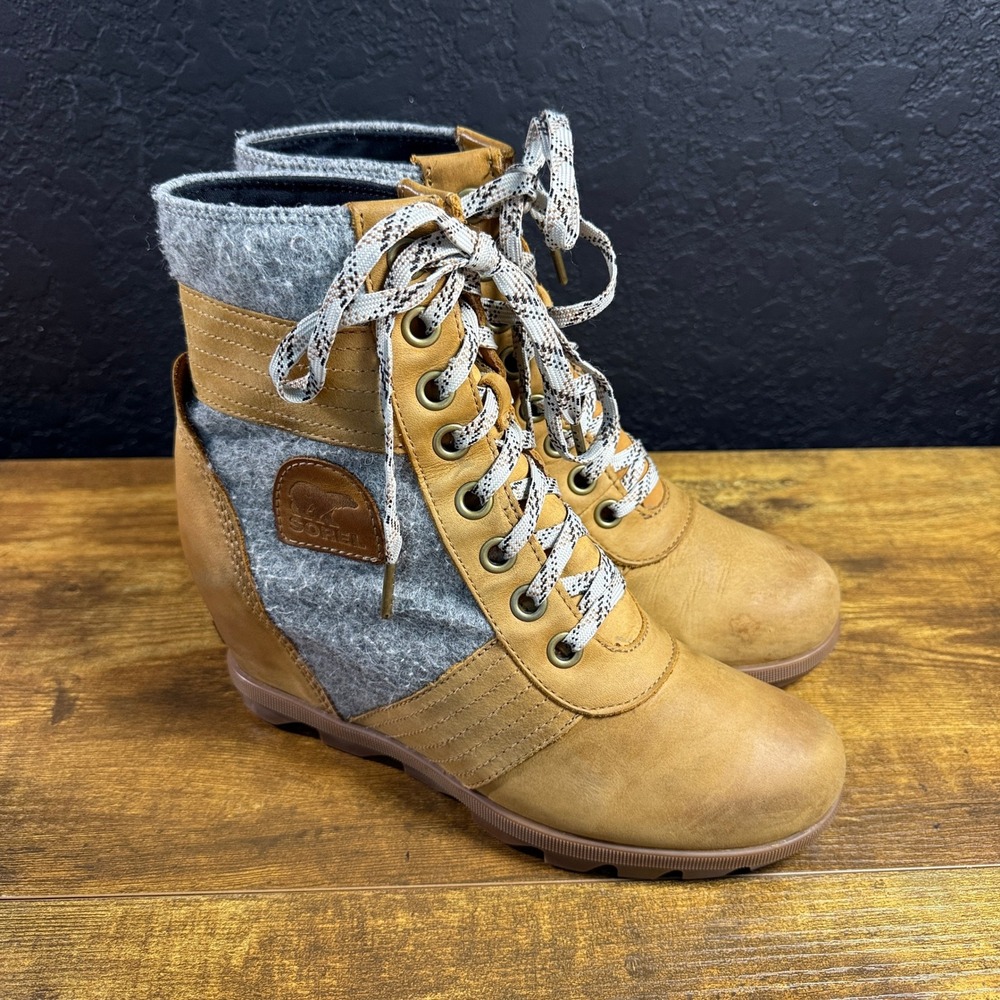 Sorel Joan of Arctic Wedge II NL3376-224 Camel Leather Felt Boots Womens 9.5